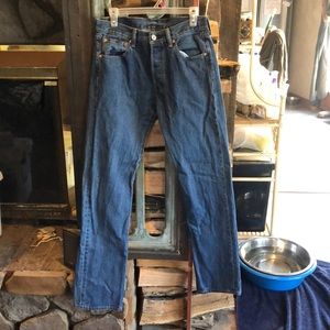 30x34 501 button up Levi jeans